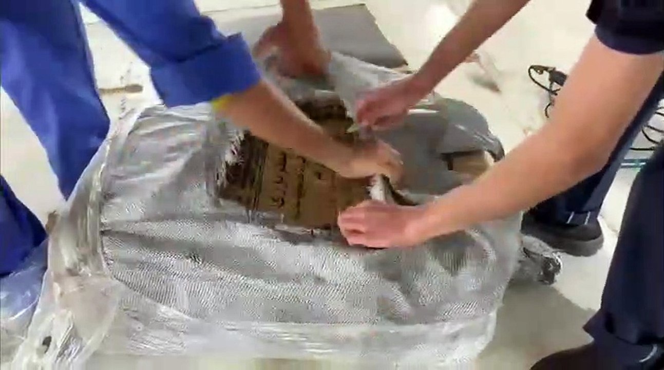 جمارك الكويت: ضبط 13 ألف كيلو غرام من التمباك م...