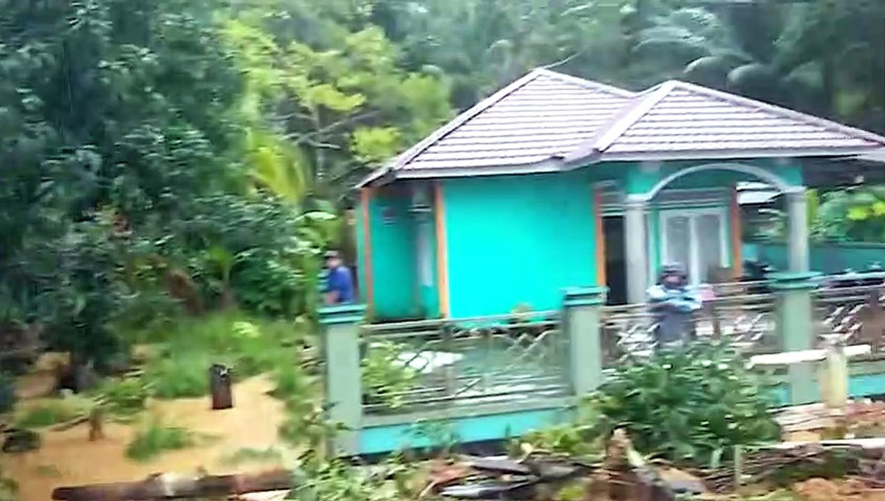 Mehrere Tote bei Erdrutschen und Unwetter in Indonesien