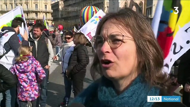 La France à l’arrêt ? - De Marseille à Calais en passant par Boulogne-sur-Mer, les premières manifestations se sont déroulées ce matin en France - Regardez