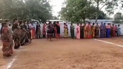 కాసిపేట: సై అంటే సై అన్న మహిళలు..!