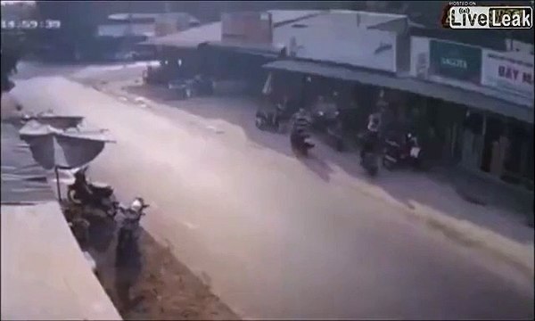 Ce scooter a eu très très chaud... Chanceux du jour