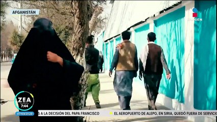 Universitarios afganos regresan a las aula, pero sigue el veto para las mujeres