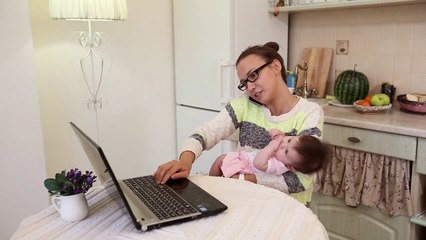 1 donna su 5 fuori da mercato del lavoro dopo nascita di un figlio