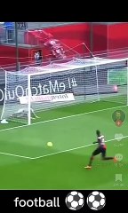 Best golkeeper defining  goals