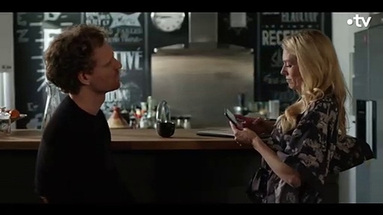 Un Si Grand Soleil - Yann et Johanna sont fous amoureux !