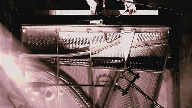 Ça va bien cousin créole by Boogie-Woogie piano player Christoph Oeser