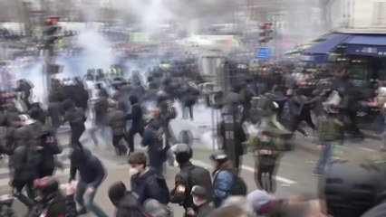 도로 봉쇄하고 전기 끊고...프랑스 연금개혁 반대시위 참가인원 최다 / YTN