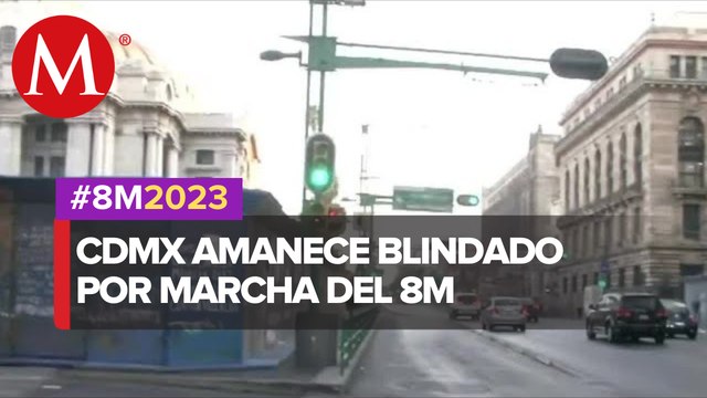 Previo a marcha por '8M', protegen monumentos y edificios de CdMx