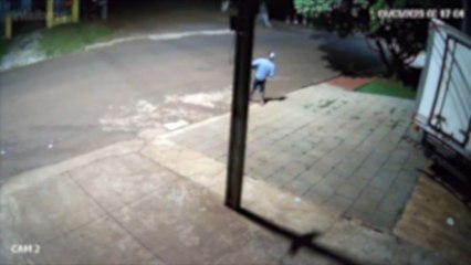 Vídeo mostra movimentação de suspeito de furtar bateria de caminhão no São Cristóvão