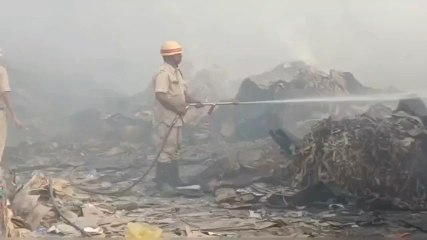 দলসিংপাড়া এলাকায় ভয়াবহ অগ্নিকাণ্ড, ঘটনাস্থলে দমকলের চারটি ইঞ্জিন