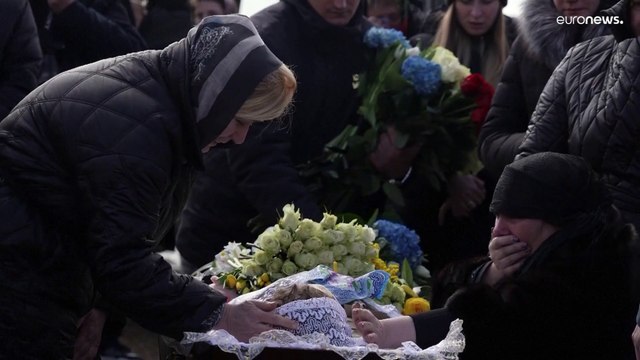 فاغنر تعلن سيطرتها على شرق باخموت وزيلينسكي يحذر من أن الطريق سيكون مفتوحا أمام القوات الروسية