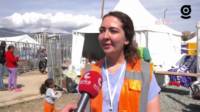 Deprem bölgesinde görev yapan sağlıkçı kadınlar: Bir kadın olarak burada bulunmak zor değil. Kadın her şeye alışıktır, her şartta da çalışır