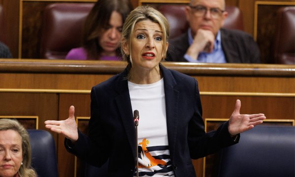 A Yolanda Díaz le sobra un minuto para desmontar el falso feminismo del PP