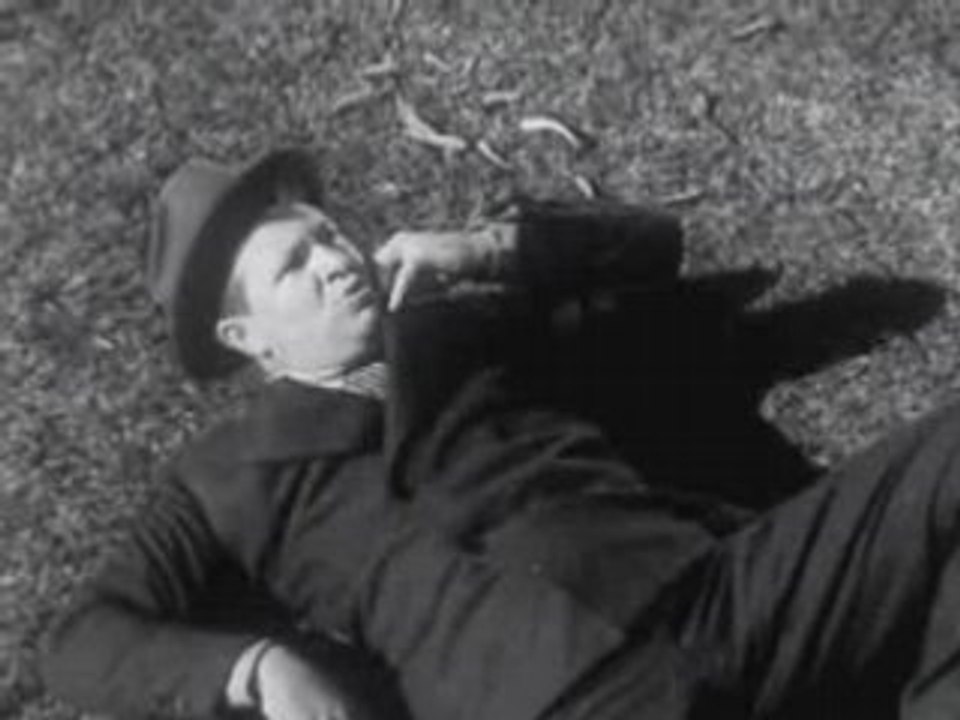 Distractions During Great Depression: Mr Boggs Steps Out