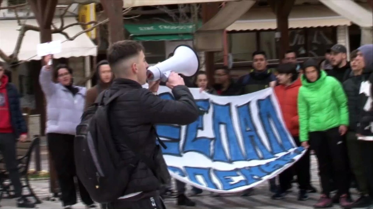 Καρπενήσι: "Ποτέ δεν θα ξεχάσουμε το έγκλημα στα Τέμπη", ηχηρή διαδήλωση των μαθητών