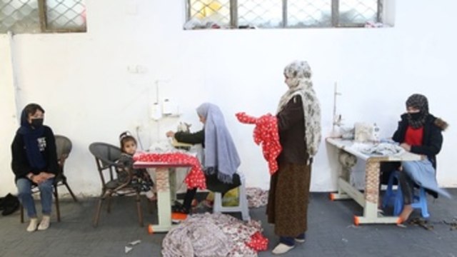 Desterradas de la sociedad, nuevas generaciones afganas luchan por subsistir