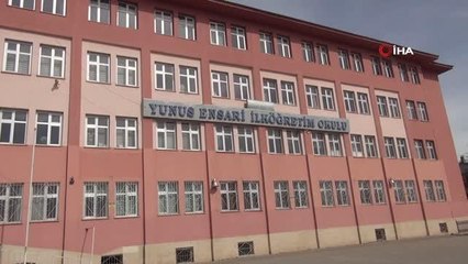 Ahlat'taki bir okul deprem tedbirleri çerçevesinde boşaltıldı