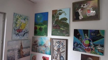 Dünya Kadınlar Günü dolayısıyla Kütahya'da 65 sanatçı 150 eseriyle karma sergi açtı