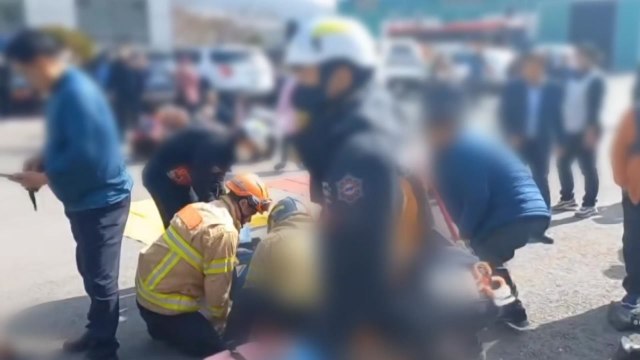 조합장 투표장 덮친 1t 트럭...4명 사망·16명 중경상 / YTN