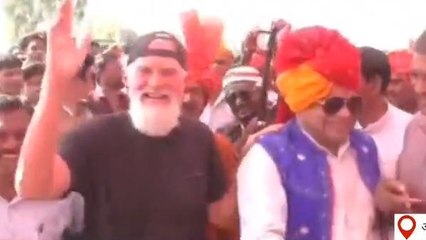 अलीराजपुर भगोरिया में पहुंची विदेशी मेहमान,आदिवासी नृत्य कर उठाया लुफ्त