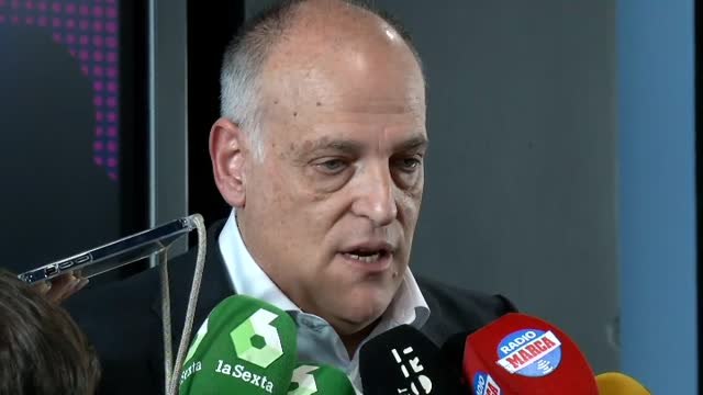 Tebas pide al Barça menos victimismo y más claridad sobre el caso Negreira