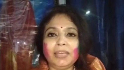 पश्चिमी चंपारण: विधायक आवास पर होली पर्व को लेकर उमड़ा जनसैलाब, विधायक ने दी होली की बधाई