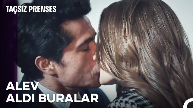 Yağmur ve Evgin Öpüştü! - Taçsız Prenses 5. Bölüm