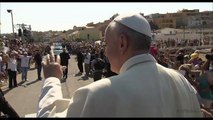 In Viaggio: Viajando con el Papa Francisco Tráiler VOSE