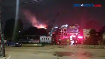 Diduga Korsleting Listrik, Gudang Paket Ekspedisi di Jakarta Utara Terbakar