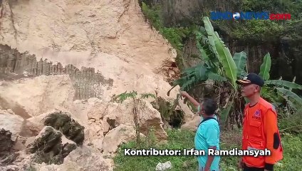 Скачать видео: Intensitas Hujan Tinggi, Tebing Batu Kapur Setinggi 100M Longsor