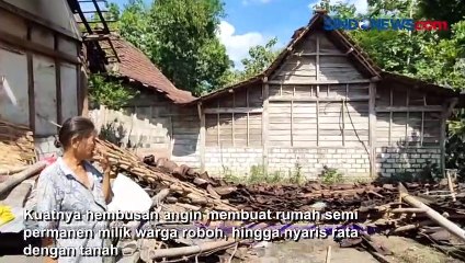 Rumah Warga Nyaris Rata Tanah Usai Diterjang Angin Puting Beliung