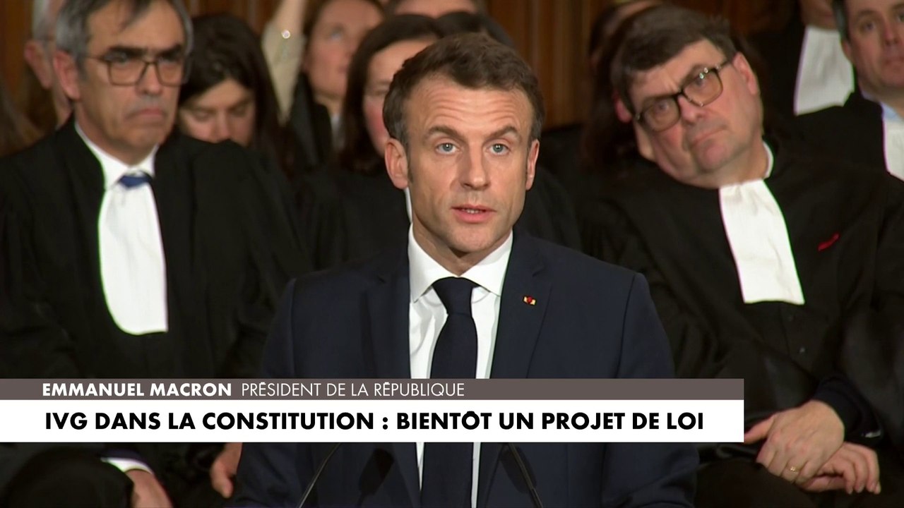 Emmanuel Macron sur l'IVG dans la Constitution : «Inscrire dans notre texte fondamental cette liberté»