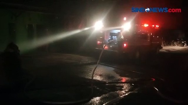 Korsleting Listrik Hanguskan Sebuah Bengkel di Cirebon