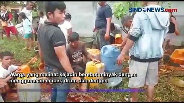 Truk Kontainer Pengangkut Minyak Sawit Mentah Terguling di Medan