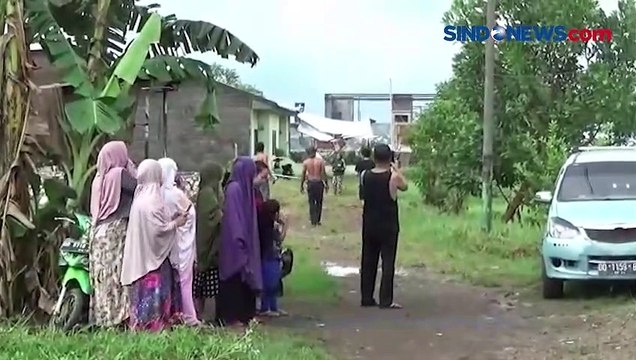 Heboh Hujan Es dan Angin Kencang, Atap Masjid dan Rumah Rusak di Makassar