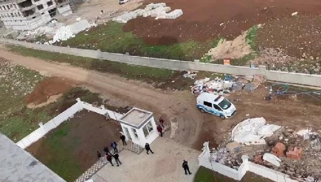 ELEKTRİK KESİLİNCE EL ARABASINDA KÖMÜR YAKTI, ZEHİRLENİP ÖLDÜ