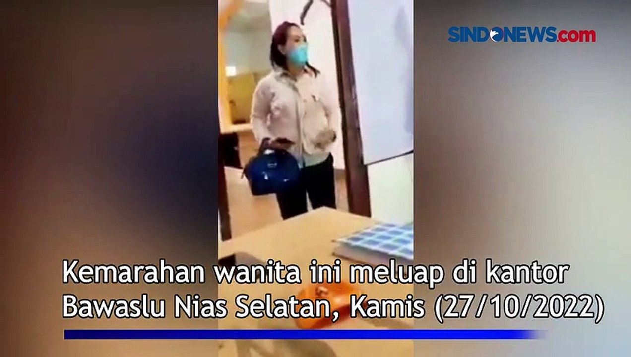 Viral! Seorang Wanita Luapkan Emosi di Kantor Bawaslu Nias Selatan setelah Tak Lolos Tes Wawancara Panwascam