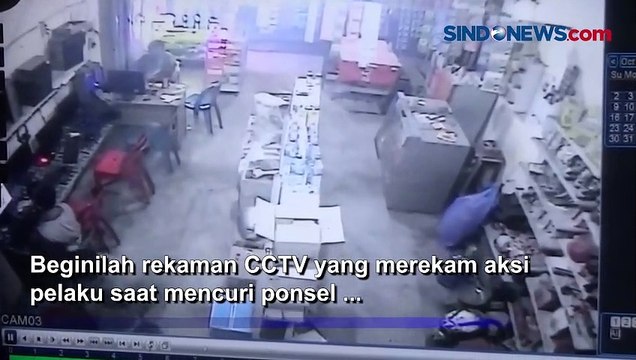 Aksi Pencuri Terekam CCTV, Pelaku Berhasil Gasak Ponsel di Warnet