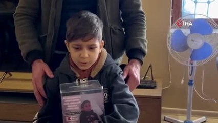 İlik nakli için topladığı paranın bir kısmını Türkiye'deki depremzedelere bağışladı