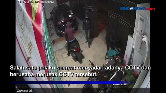 Aksi Maling Pembobol Rumah Beraksi di Medan Terekam CCTV