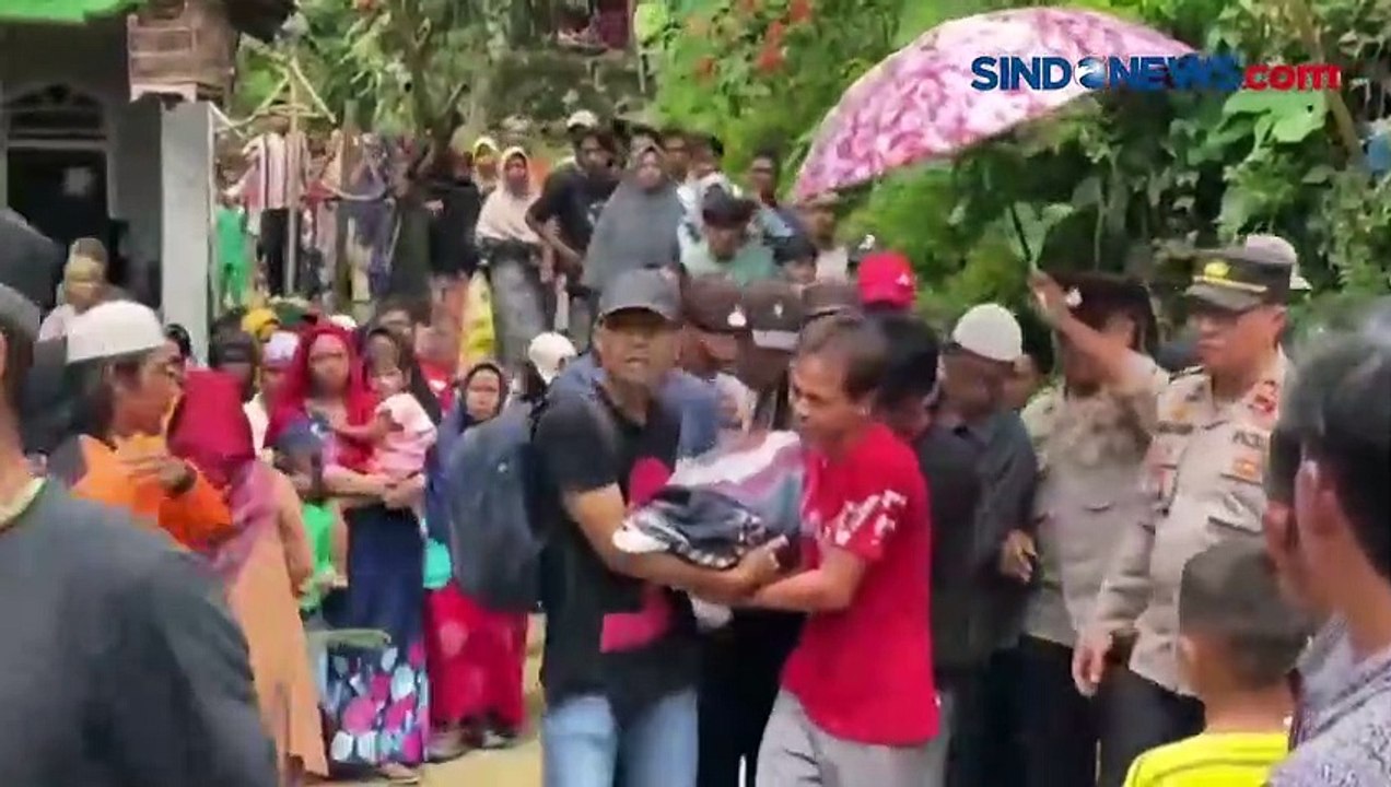 3 Jenazah Santri Korban Gempa Cianjur Tiba di Brebes Disambut Isak Tangis Keluarga