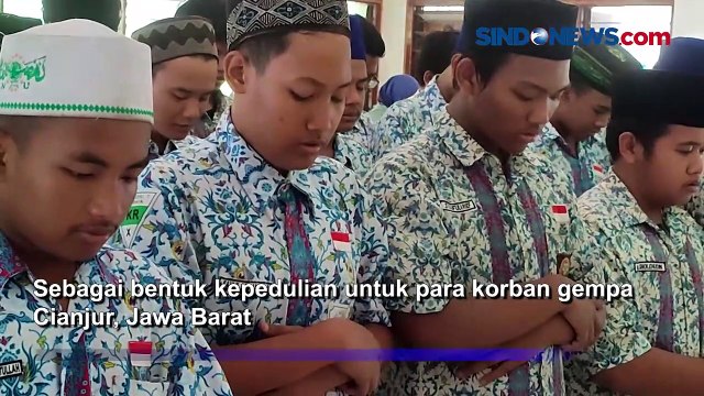 Peduli Korban Gempa Cianjur, SMK di Surabaya Gelar Salat Gaib