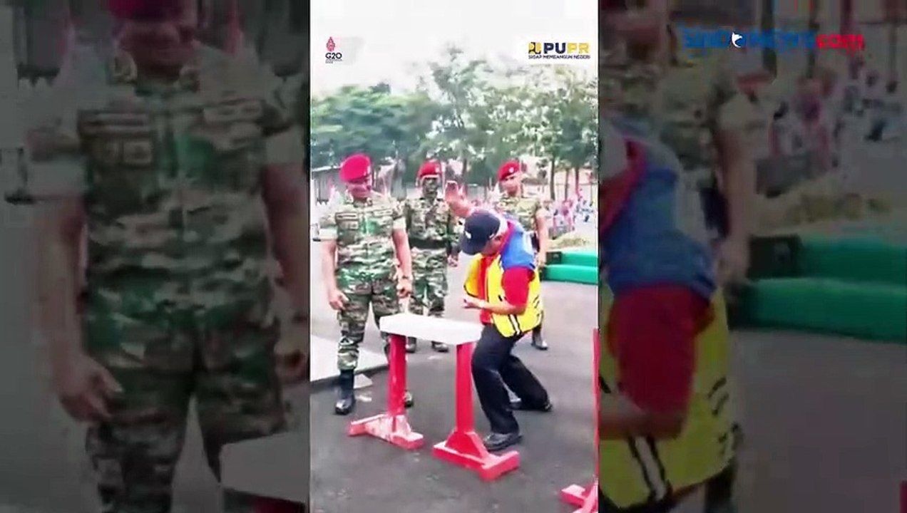 Menteri PUPR Karate Balok Beton hingga Terbelah di Markas Kopassus Batujajar