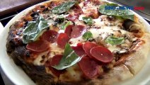 Bikin Ngiler, Mencoba Pizza 4 Musim di Padalarang