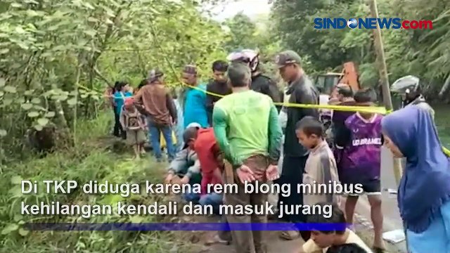 Diduga Rem Blong, Minibus Terjun ke Jurang, 5 Orang Tewas di Sumut