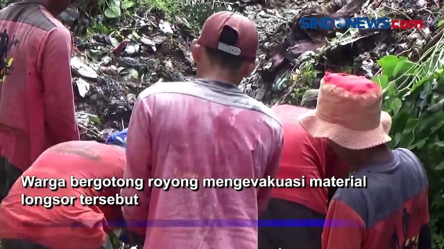 Bangunan Sekolah dan Akses Jalan Tertimbun Longsor di Semarang