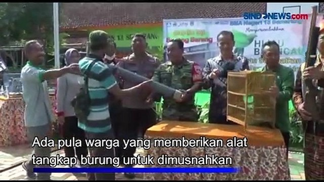 Pelajar SMA di Semarang Lepasliarkan Ribuan Burung Kicau