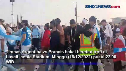Mantap! Atraksi Pesawat Tempur Sambut Fans di Stadion jelang Laga Final Piala Dunia 2022