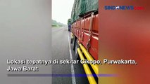 Sopir Truk Tronton Tewas Ditabrak Minibus di Tol Cipali saat Ganti Ban