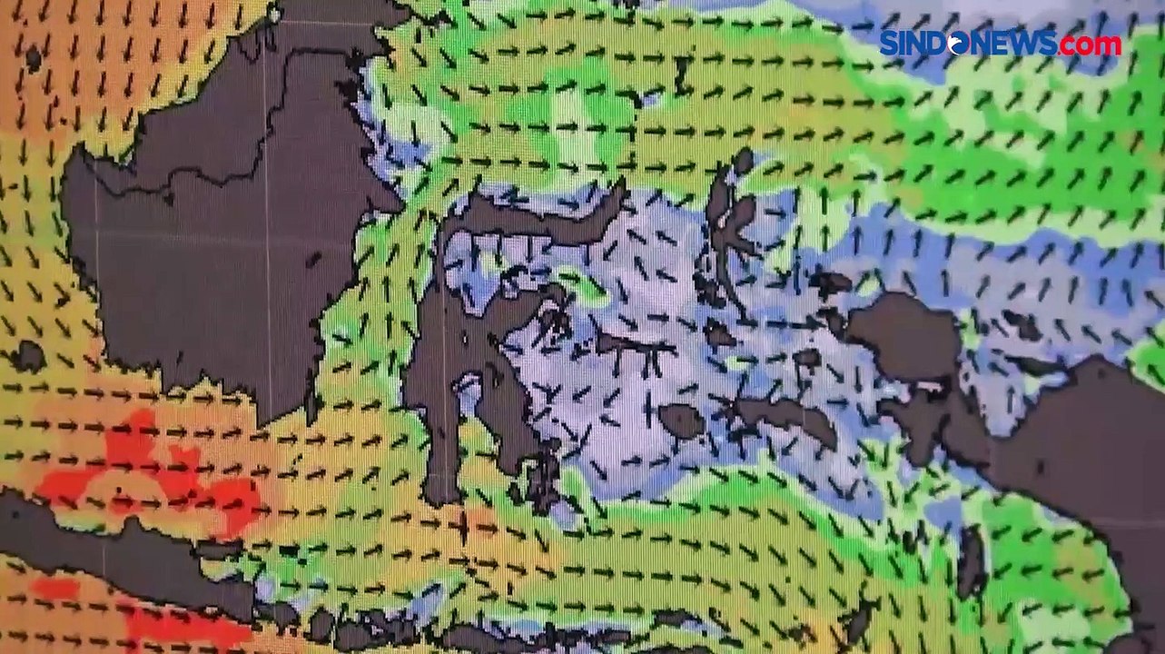 Gelombang Tinggi Terjang Perairan Makassar, Banjir Rob Rendam Rumah Warga